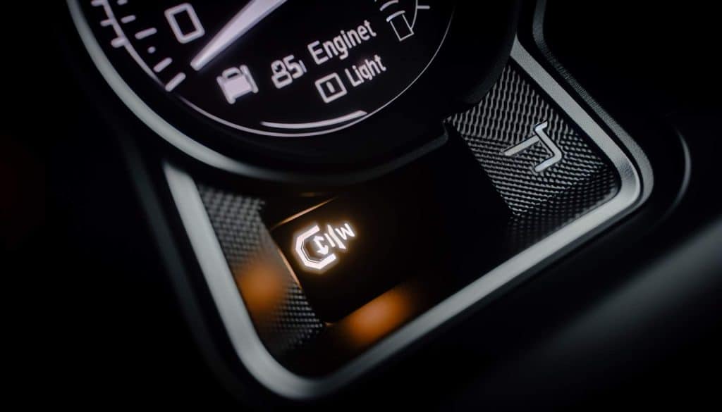 Voyant moteur Peugeot 2008 : que faire ?